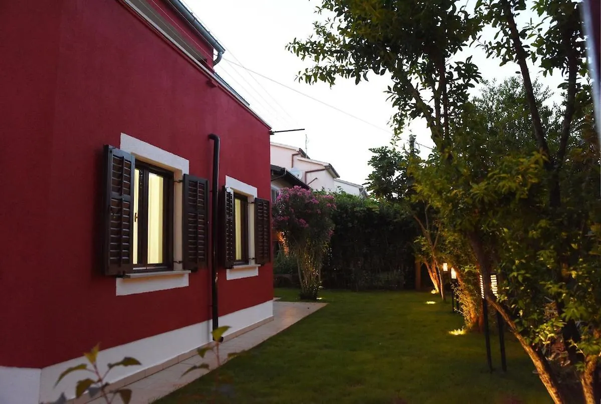 Stone House Premantura Villa
